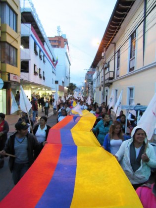 bandera-colombia-marcha-por-la-paz-foro-galeria-udenar-periodico