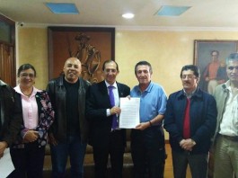 rector-carlos-solate-portilla-reconocimiento-lisenciatura-informatica-udenar-periodico