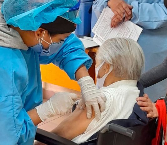 https://periodico.udenar.edu.co/wp-content/uploads/2021/03/vacunación.jpg